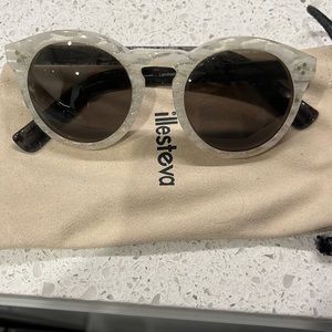 Illesteva sunglasses